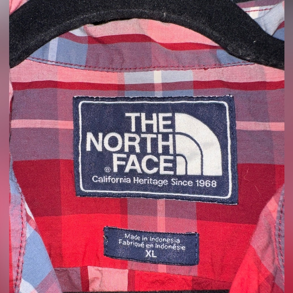 North face button up - Picture 3 of 3